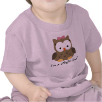 かわいい女の赤ちゃんの夜型の人のTシャツ