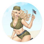 米国旗を持つ軍隊か軍隊のPinupの女の子 シール