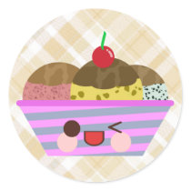 Kawaiiのアイスクリームのサンデーはおいしい格子縞に風味を付けます