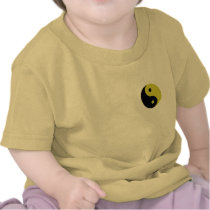 YinヤンのTシャツ