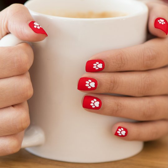 かわいく白いペット足は赤い背景v03gを印刷します ネイルアート Zazzle Co Jp かわいく白いペット足は赤い背景v03gを印刷します ネイルアート Zazzle Co Jp