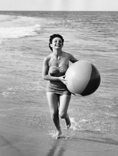 ビーチ ボールポストカード Zazzle Co Jp