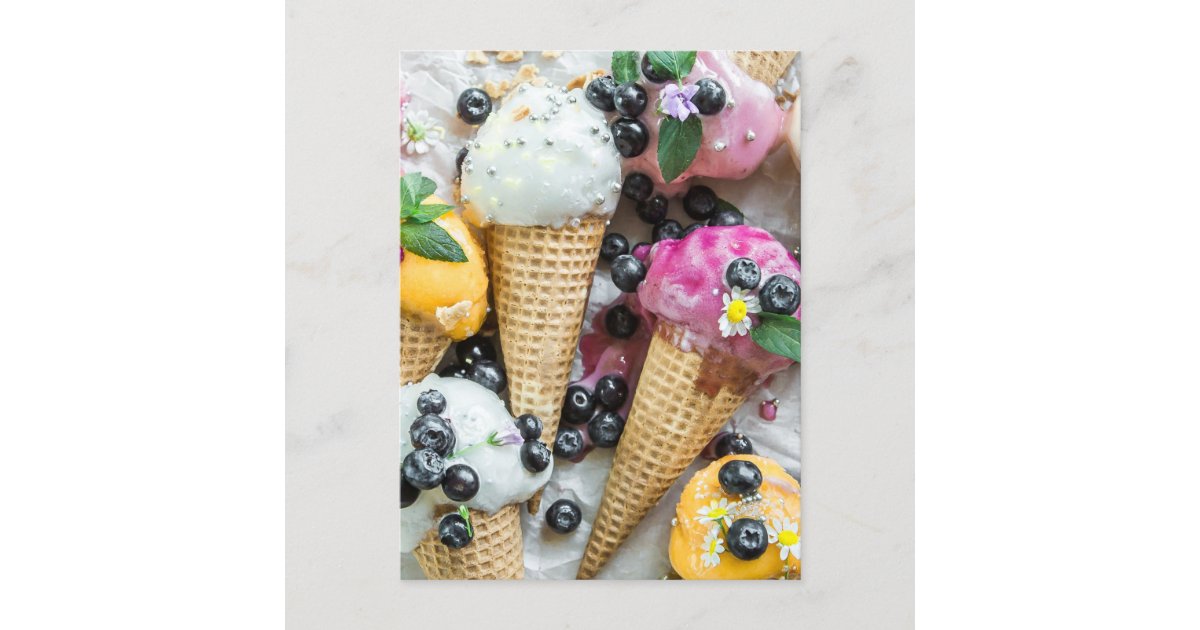 ブルーベリーと花の入ったアイスクリーム ポストカード Zazzle Co Jp