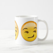 嘲笑の顔の嘲笑のemojiのかわいい顔文字のおもしろいな顔 コーヒーマグカップ Zazzle Co Jp