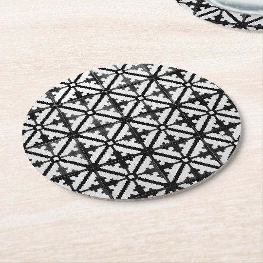 白黒床タイルパターン の模様が あるプリント ラウンドペーパーコースター Zazzle Co Jp 白黒床タイルパターン の模様が あるプリント ラウンドペーパーコースター Zazzle Co Jp