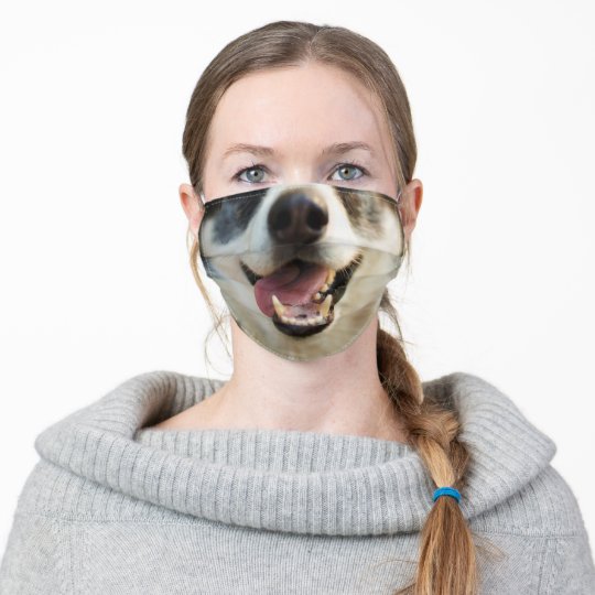 舌フレンドリーを出しぶら下がったた笑い犬 大人用布マスク Zazzle Co Jp 舌フレンドリーを出しぶら下がったた笑い犬 大人用布マスク Zazzle Co Jp