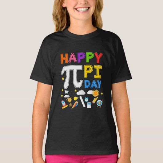 πの日おめでとうTシャツ Tシャツ (正面)