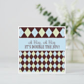 ああそれは双生児のアーガイル柄のな男の赤ちゃんの双生児のシャワーです 招待状 (スタンド正面)