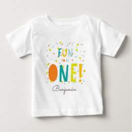 ああ何のおもしろいは1つ紙吹雪の最初の誕生日パーティー ベビーTシャツ
