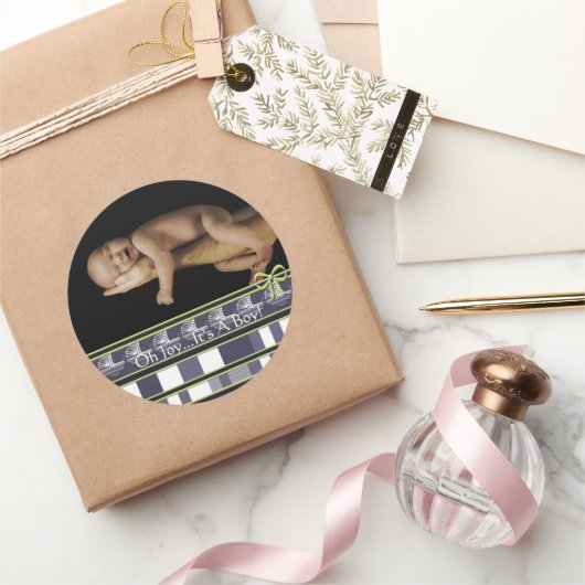 ああ喜び…男の子だ!ベビー写真 ラウンドシール (ギフト)