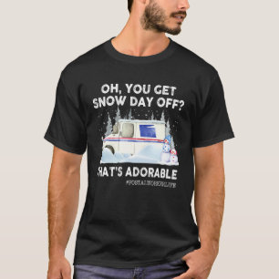 ああ雪の日は愛らしい郵便で降りる Tシャツ
