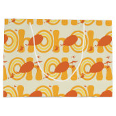 ああ、行く場所 | オレンジ色の文字パターン ラージペーパーバッグ (裏面)