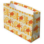 ああ、行く場所 | オレンジ色の文字パターン ラージペーパーバッグ (裏面アングル)