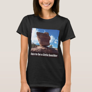あえて小さな大きい石ロック登山 Tシャツ