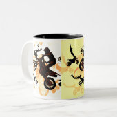 あえて飛ぶ – Motocross Stunts ツートーンマグカップ (正面左)