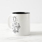 あくびはコーヒーのためのちょうど静かな叫びです ツートーンマグカップ (正面左)