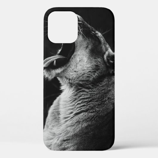 あくびをする雌ライオンのグレースケール写真 Case-Mate iPhoneケース (裏面)