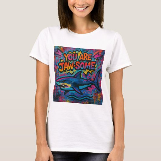 あごのようなサメの落書き Tシャツ (正面)