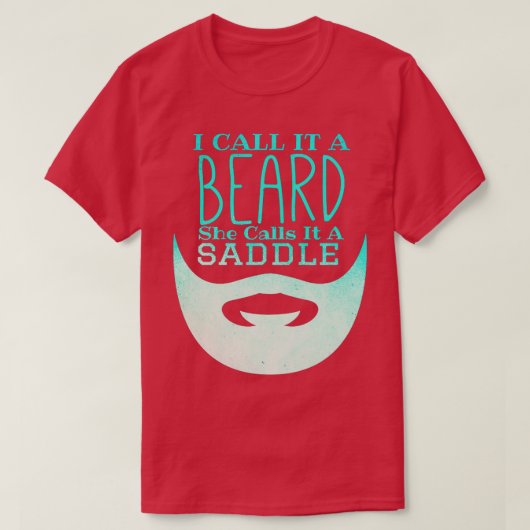 あごひげと呼んでサドルベアーと呼おもしろいぶ Tシャツ (デザイン正面)