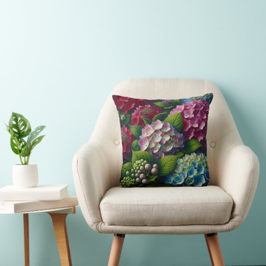 「あじさい調和:露にキスしたエレガンス」 クッション (椅子)