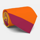 あずき色の金ゴールドおよびオレンジ広い大学ストライプ ネクタイ (ロール)