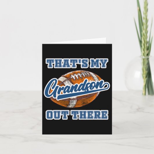 あそこに私の孫がいるのよ、フットボール応援するおばあちゃん カード (正面)