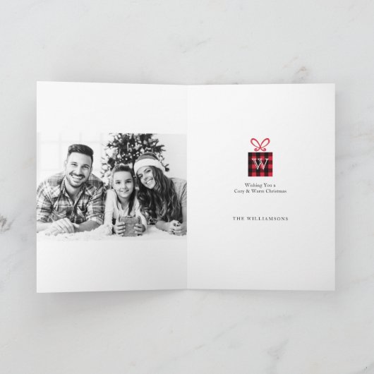 あたたかくて居心地がいい | 赤いバッファロープレイドのトナカイモノグラム シーズンカード (内部)