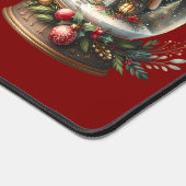 あたたかなクリスマスの雪の地球儀の別荘の情景 デスクマット (コーナー)