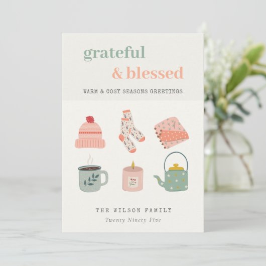 あたたかな写真 冬の必須アイテム 季節の挨拶 シーズンカード (スタンド正面)