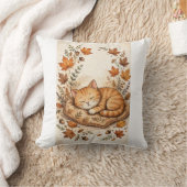 あったかそうなオレンジ色の猫の枕 クッション (ブランケット)