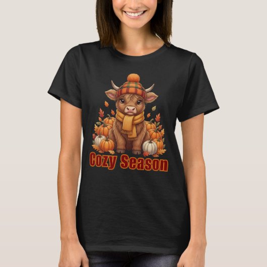 あったかシーズンハイランドカウとカボチャの秋のTシャツ Tシャツ (正面)