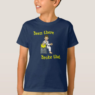 あってそこにその武道の男の子のTシャツを壊しました Tシャツ