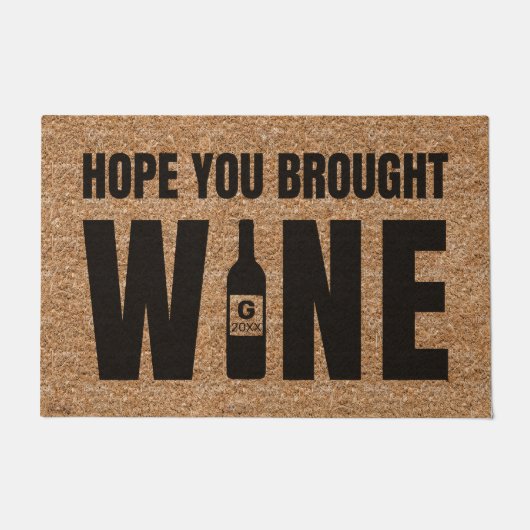 あなたがワインモノグラム年の茶色を持ってカスタム来ることを願う ドアマット (正面)