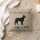 あなたが必要とするのは愛および犬のおもしろいなリネンバーラップだけです クッション (ブランケット)