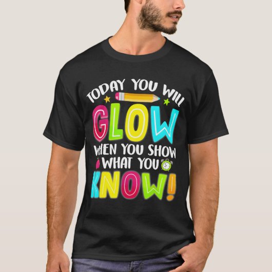 あなたが示すものデー先生たち学生おかしい Tシャツ (正面)