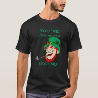 あなたが見ているのは伝説の聖パトリックの日 Tシャツ