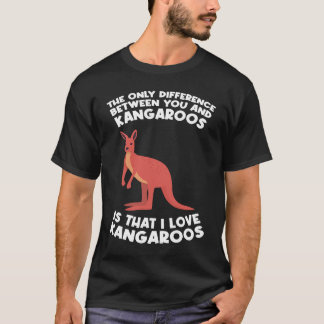 あなたと猫の違いはカンガルーが好きなこと Tシャツ