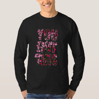 あなたならできる 赤とピンクの花びらの花 Men's+Women's Tシャツ