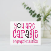 あなたには素晴らしいことがたくさんできる ポジティブ ホワイト ポストカード (スタンド正面)