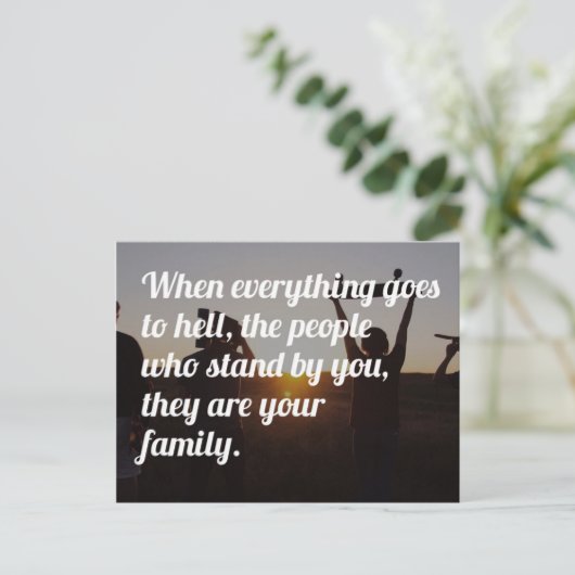 あなたのそばに立つ人の引用文 ポストカード (スタンド正面)