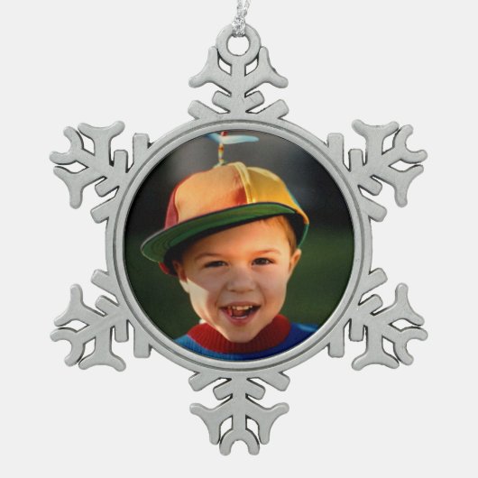 あなたのイメージの雪片を加えて下さい スノーフレークピューターオーナメント (正面)