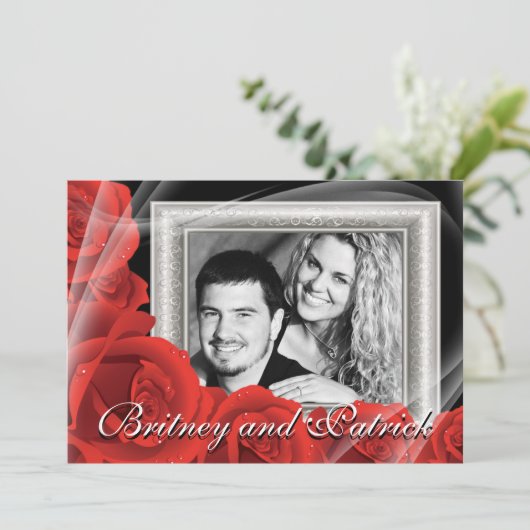 あなたのカスタムな写真の赤いバラの結婚式招待状 招待状 (スタンド正面)