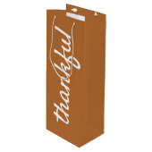 あなたのカスタム文字ハンドレターサンクフルオークレーを追加 ワインギフトバッグ (正面アングル)