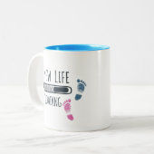 あなたのキック赤ちゃんシャワーとは ツートーンマグカップ (正面左)