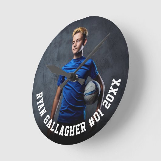 あなたのスポーツ写真 |丸パーソナライズされた時計 ラウンド壁時計 (傾斜)