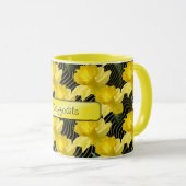 'あなたのテキスト:黄色の水仙のパターンフローラ写真 マグカップ (正面右)