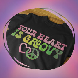 あなたのハートはGroovy -ハートと平和のサイン Tシャツ