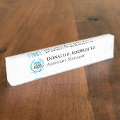 あなたのビジネスロゴ|の職名のカスタム デスクネームプレート (側面)