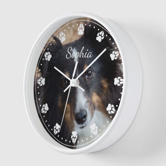 あなたのペットの写真と文字と任意の色の前時計の顔 壁時計 (傾斜)
