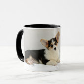 あなたのマグのペンブロークのウェルシュコーギーの三色の子犬 マグカップ (正面左)